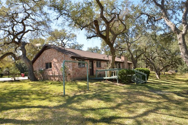708 Catamaran Circle, Blessing, TX 77419