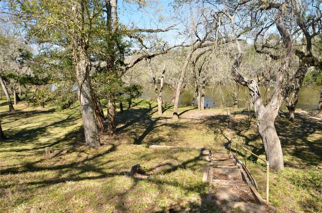 708 Catamaran Circle, Blessing, TX 77419