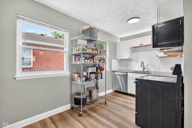 6043 Ivanhoe Street, Indianapolis, IN 46219