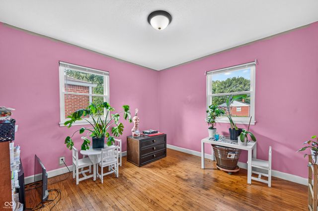 6043 Ivanhoe Street, Indianapolis, IN 46219