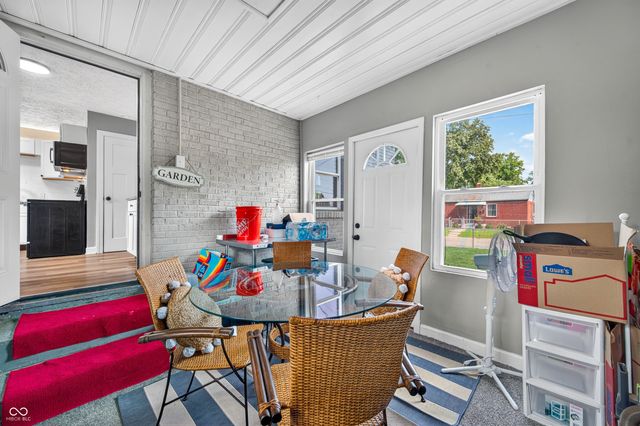 6043 Ivanhoe Street, Indianapolis, IN 46219