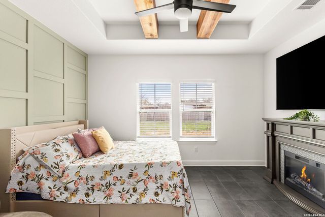 4230 Waterwood Pass, Elmendorf, TX 78112