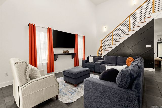 4230 Waterwood Pass, Elmendorf, TX 78112