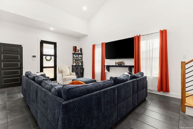 4230 Waterwood Pass, Elmendorf, TX 78112