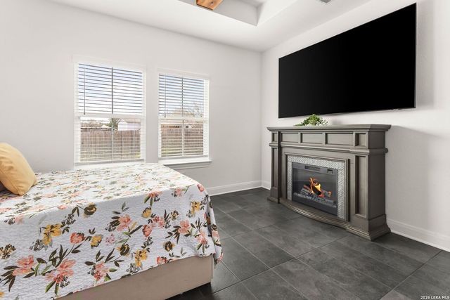 4230 Waterwood Pass, Elmendorf, TX 78112