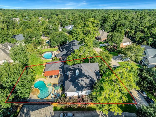 27 N Terrace Mill Circle, The Woodlands, TX 77382
