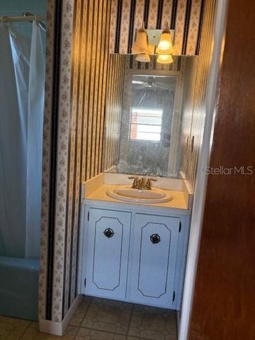 832 SHERWOOD DRIVE, Lake Wales, FL 33898