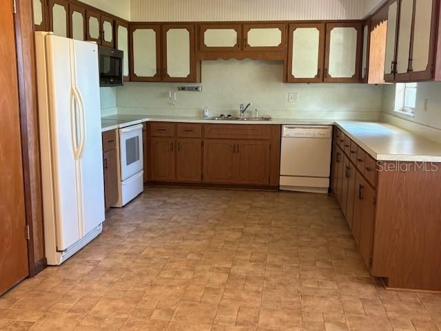 832 SHERWOOD DRIVE, Lake Wales, FL 33898