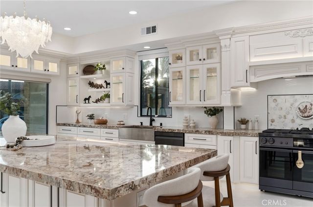 16572 Carousel, Huntington Beach, CA 92649