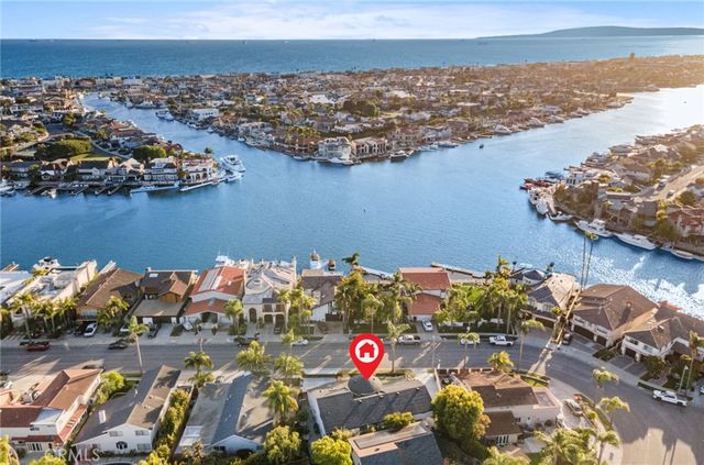 16572 Carousel, Huntington Beach, CA 92649
