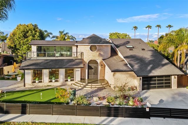 16572 Carousel, Huntington Beach, CA 92649