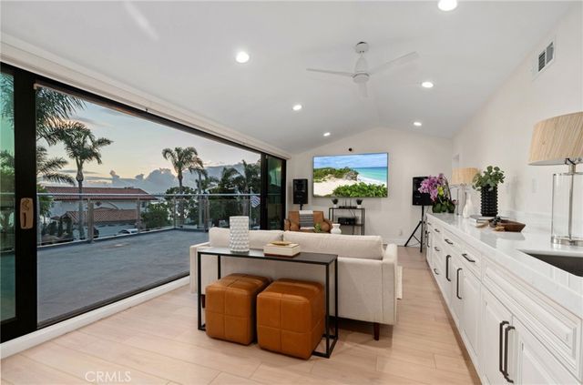 16572 Carousel, Huntington Beach, CA 92649