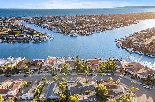 16572 Carousel, Huntington Beach, CA 92649