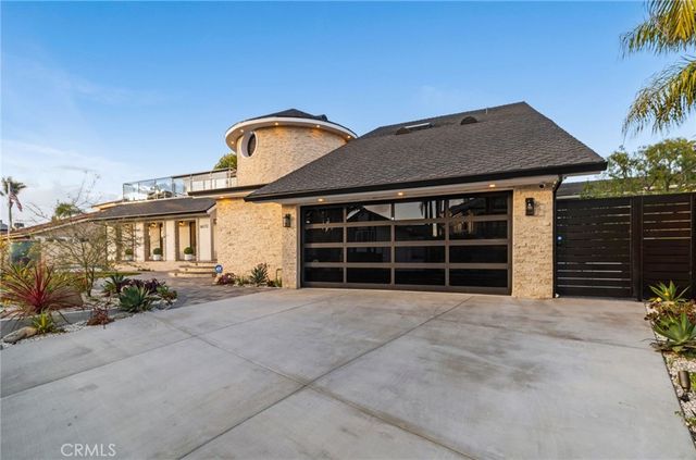16572 Carousel, Huntington Beach, CA 92649