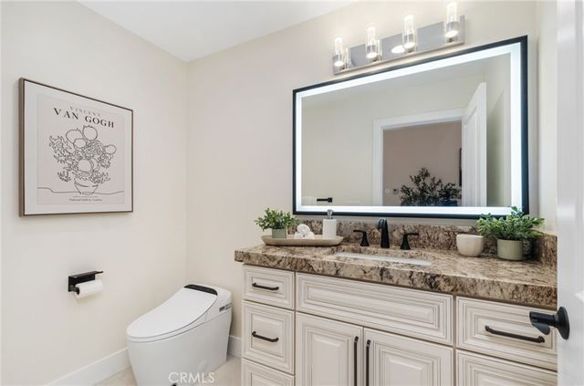 16572 Carousel, Huntington Beach, CA 92649