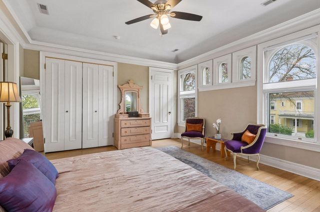 458 Holly Avenue, Saint Paul, MN 55102