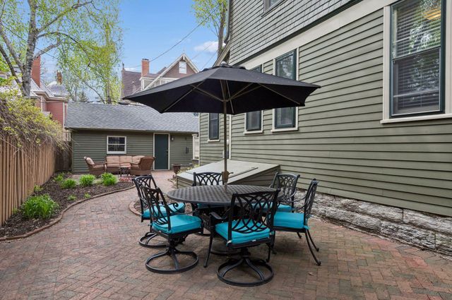 458 Holly Avenue, Saint Paul, MN 55102