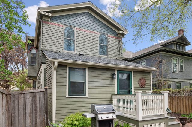 458 Holly Avenue, Saint Paul, MN 55102