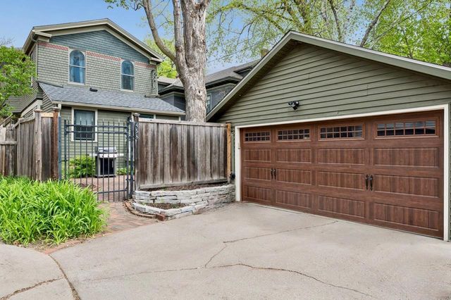 458 Holly Avenue, Saint Paul, MN 55102