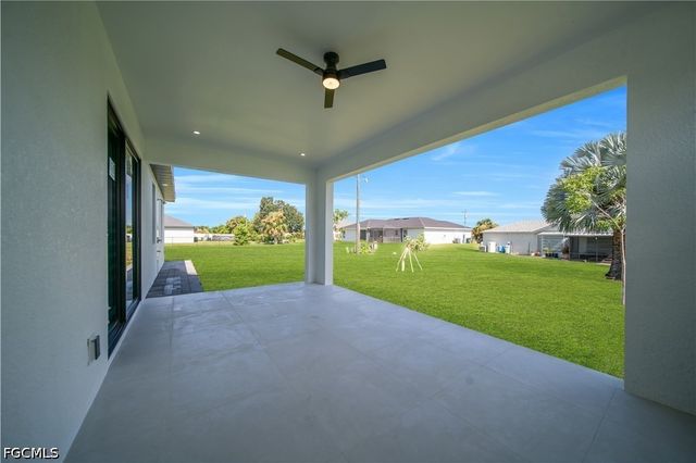 1825 NE 22nd TER, Cape Coral, FL 33909