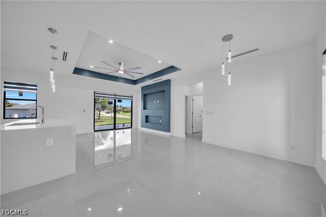 1825 NE 22nd TER, Cape Coral, FL 33909
