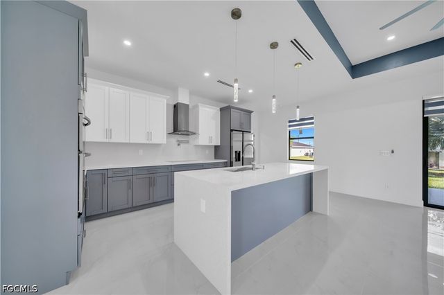 1825 NE 22nd TER, Cape Coral, FL 33909
