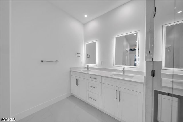 1825 NE 22nd TER, Cape Coral, FL 33909
