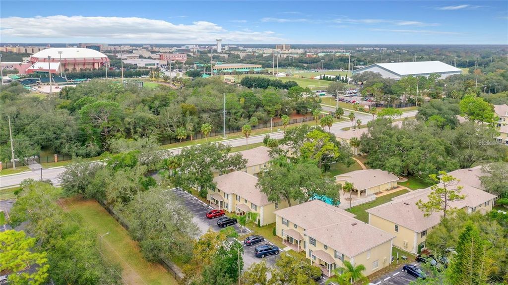 Image 36 of property listing at 5170 SUNRIDGE PALMS DRIVE, Tampa, FL 33617