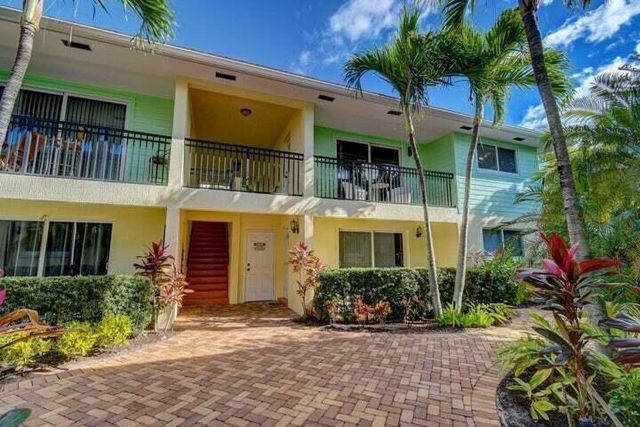 45 SE 7th Avenue 8, Delray Beach, FL 33483