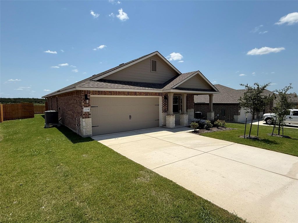 229 Creekfall RD, Burnet, TX 78611