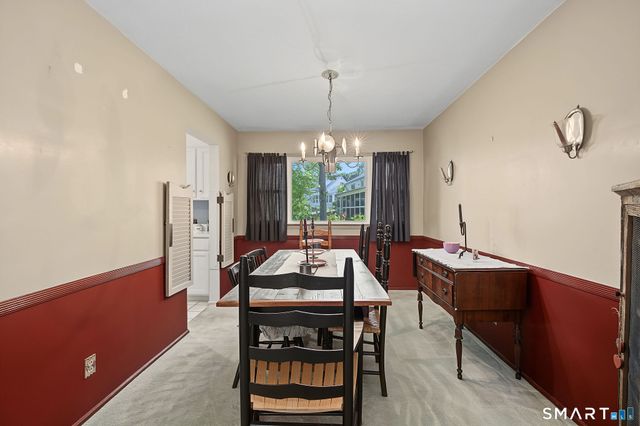4 Ezra Road, Danbury, CT 06811