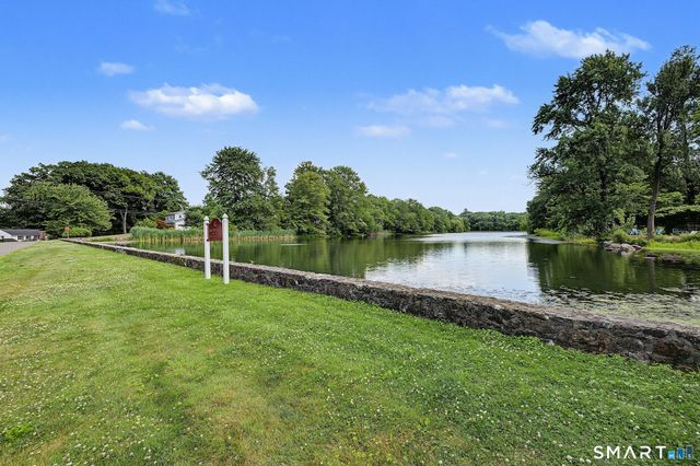 4 Ezra Road, Danbury, CT 06811