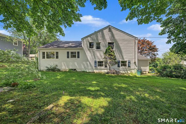 4 Ezra Road, Danbury, CT 06811