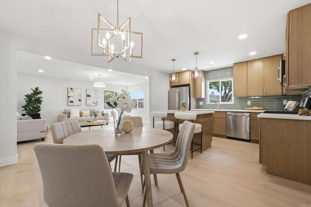 3247 Carolyn Circle, Oceanside, CA 92054