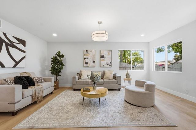 3247 Carolyn Circle, Oceanside, CA 92054