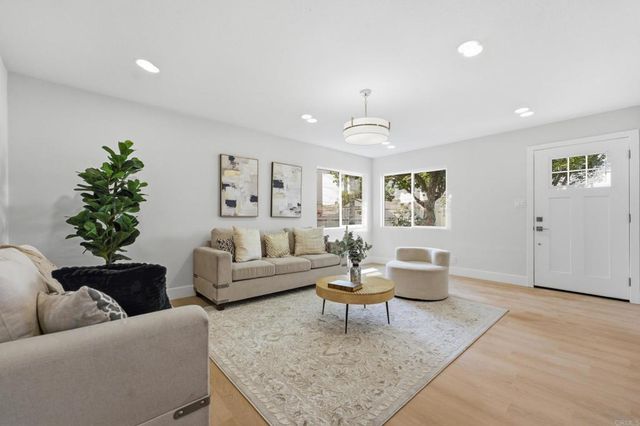 3247 Carolyn Circle, Oceanside, CA 92054