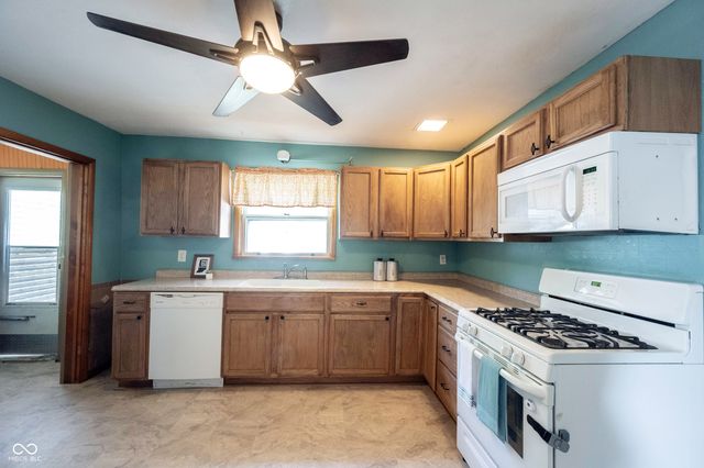 306 S East Street, Pendleton, IN 46064