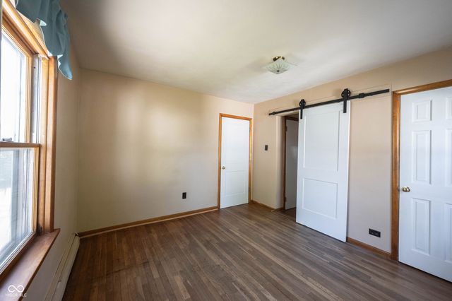 306 S East Street, Pendleton, IN 46064