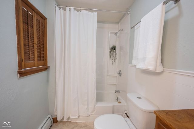 306 S East Street, Pendleton, IN 46064