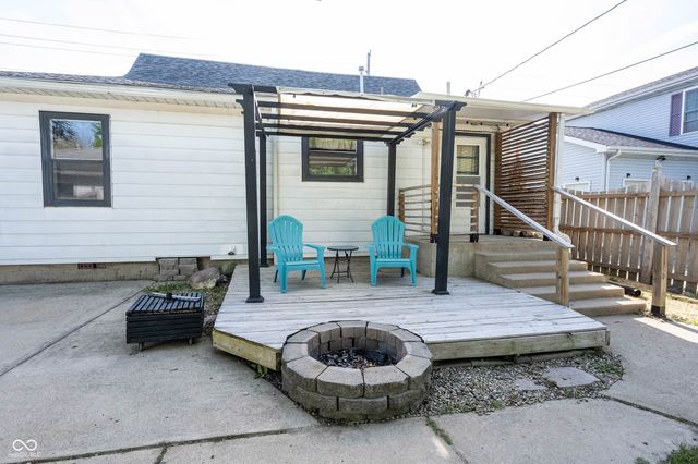 306 S East Street, Pendleton, IN 46064