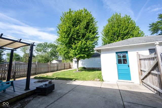 306 S East Street, Pendleton, IN 46064