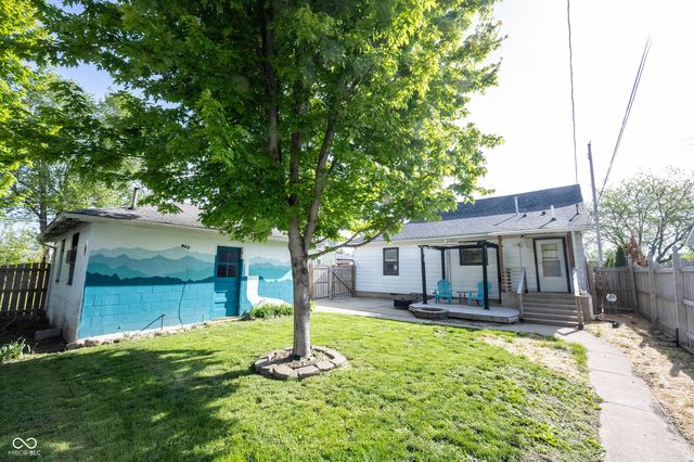 306 S East Street, Pendleton, IN 46064