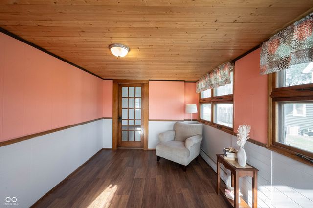 306 S East Street, Pendleton, IN 46064