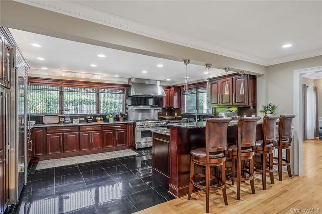 2 Jodi Drive, Manorville, NY 11949