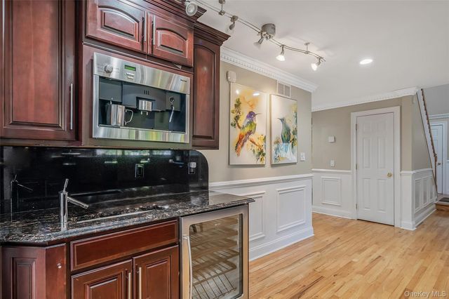 2 Jodi Drive, Manorville, NY 11949