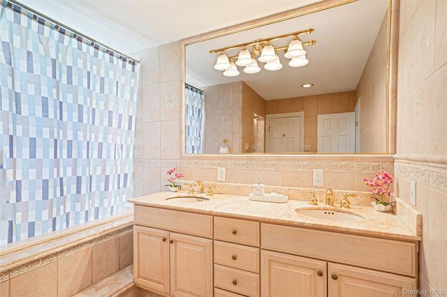 2 Jodi Drive, Manorville, NY 11949