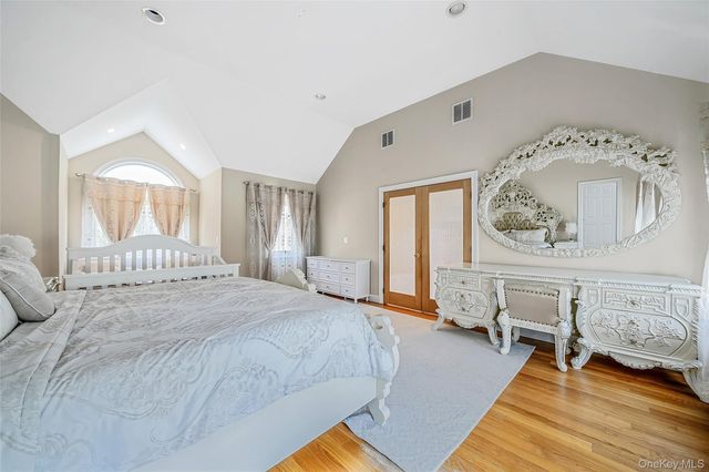 2 Jodi Drive, Manorville, NY 11949