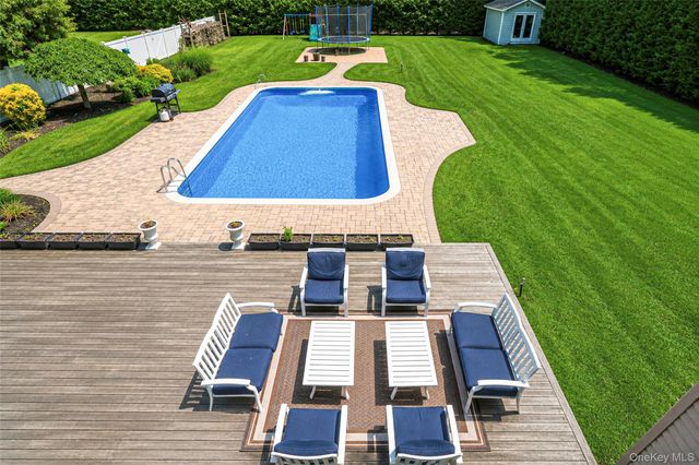 2 Jodi Drive, Manorville, NY 11949