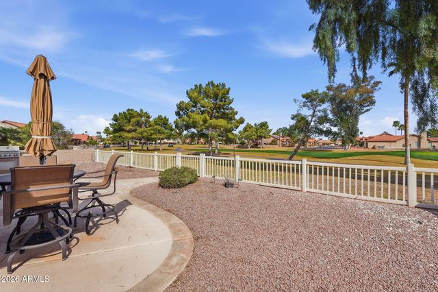 25609 S NOTTINGHAM Drive, Sun Lakes, AZ 85248