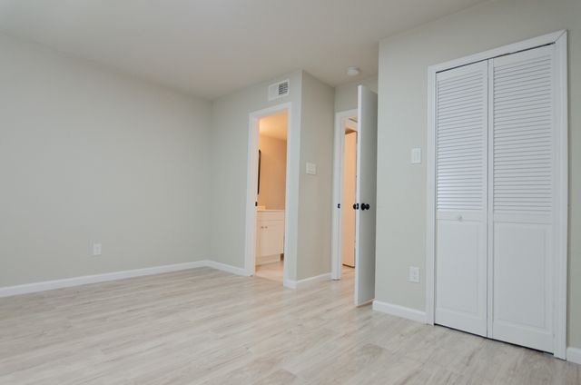 1712 Rocky Place Court, Dallas, TX 75217